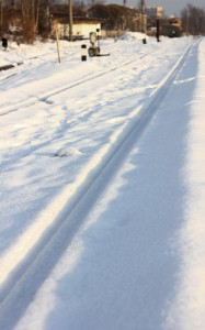 снегозанос рельсов
